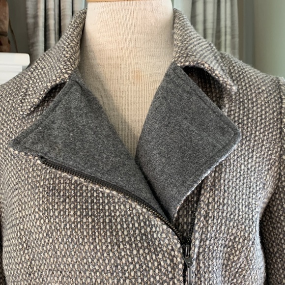 TALBOTS size 10 wool grey blazer - Picture 2 of 9